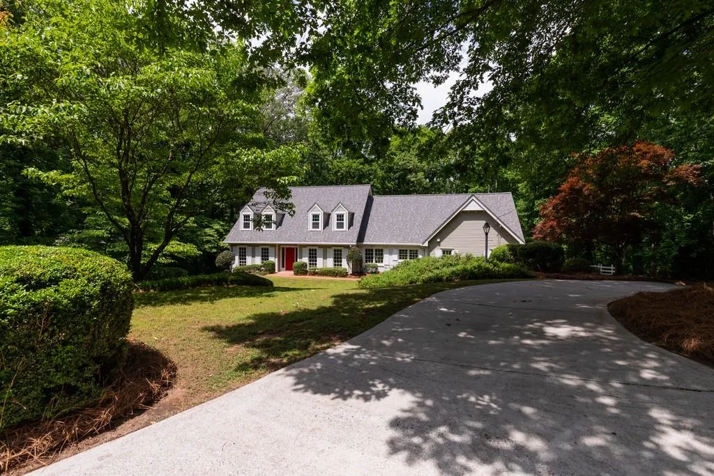 8930 Wedgeway, Sandy Springs, Georgia 30350, 4 Bedrooms Bedrooms, ,4 BathroomsBathrooms,Residential,Sold,8930 Wedgeway,6614268