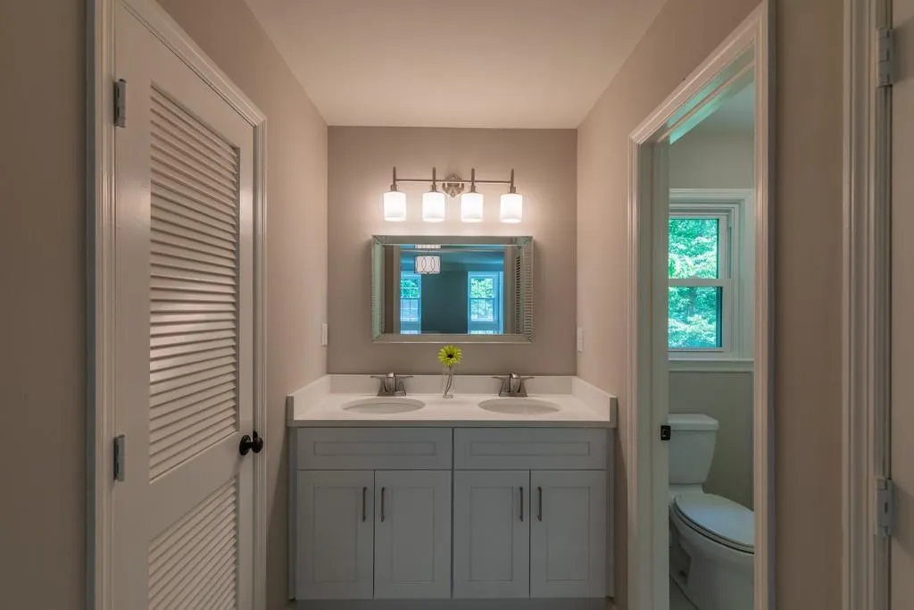 8930 Wedgeway, Sandy Springs, Georgia 30350, 4 Bedrooms Bedrooms, ,4 BathroomsBathrooms,Residential,Sold,8930 Wedgeway,6614268