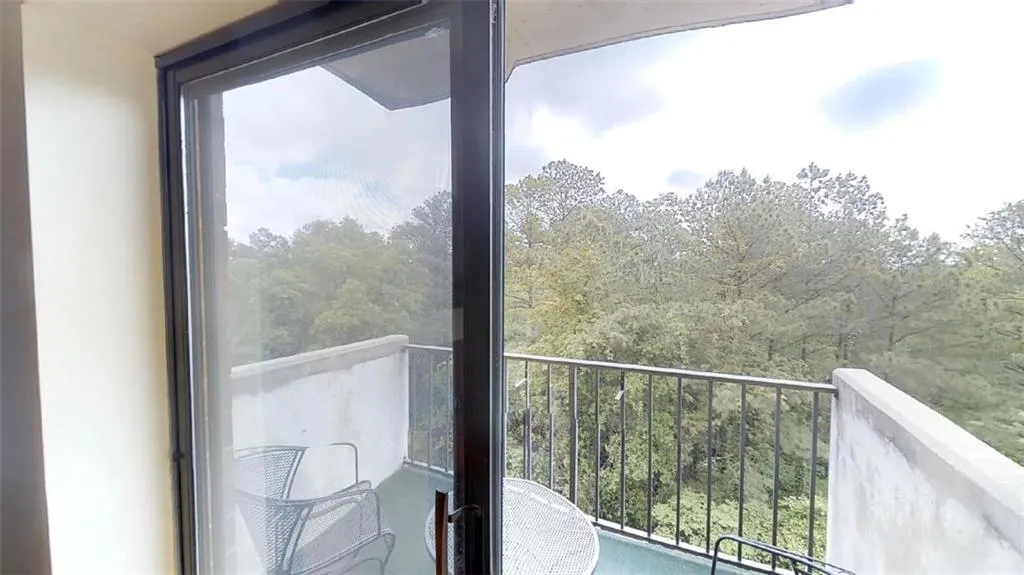 300 Johnson Ferry Road Ne Unit A609, Atlanta, Georgia 30328, 1 Bedroom Bedrooms, ,1 BathroomBathrooms,Residential,Sold,300 Johnson Ferry Road Ne Unit A609,6001214
