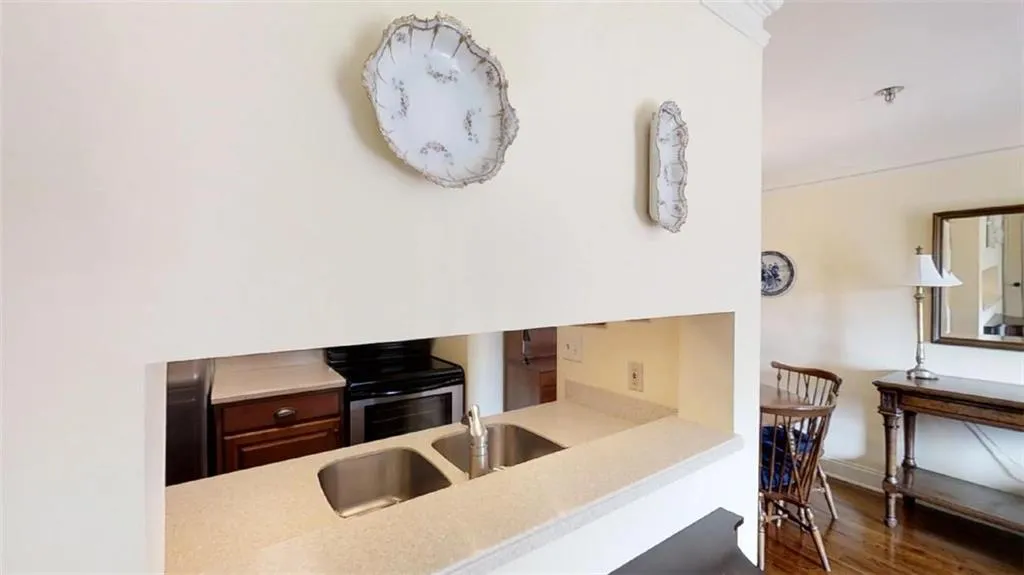 300 Johnson Ferry Road Ne Unit A609, Atlanta, Georgia 30328, 1 Bedroom Bedrooms, ,1 BathroomBathrooms,Residential,Sold,300 Johnson Ferry Road Ne Unit A609,6001214