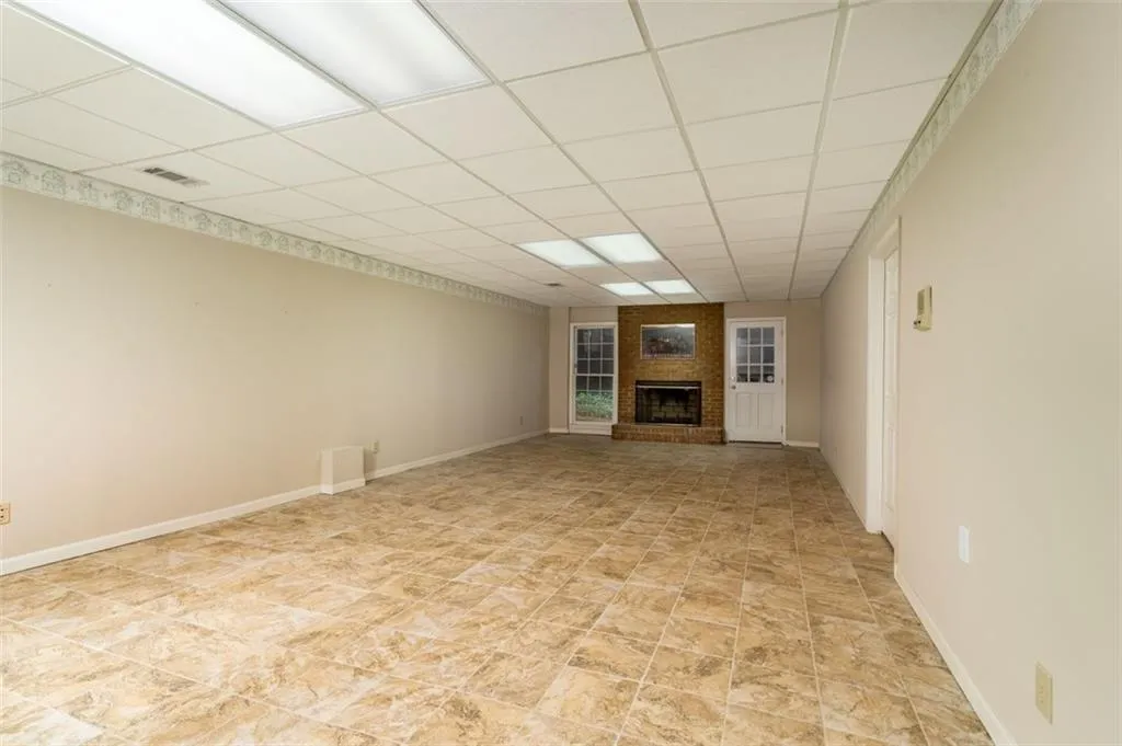 200 Treadwick Drive, Sandy Springs, Georgia 30350, 5 Bedrooms Bedrooms, ,5 BathroomsBathrooms,Residential,Sold,200 Treadwick Drive,6894371