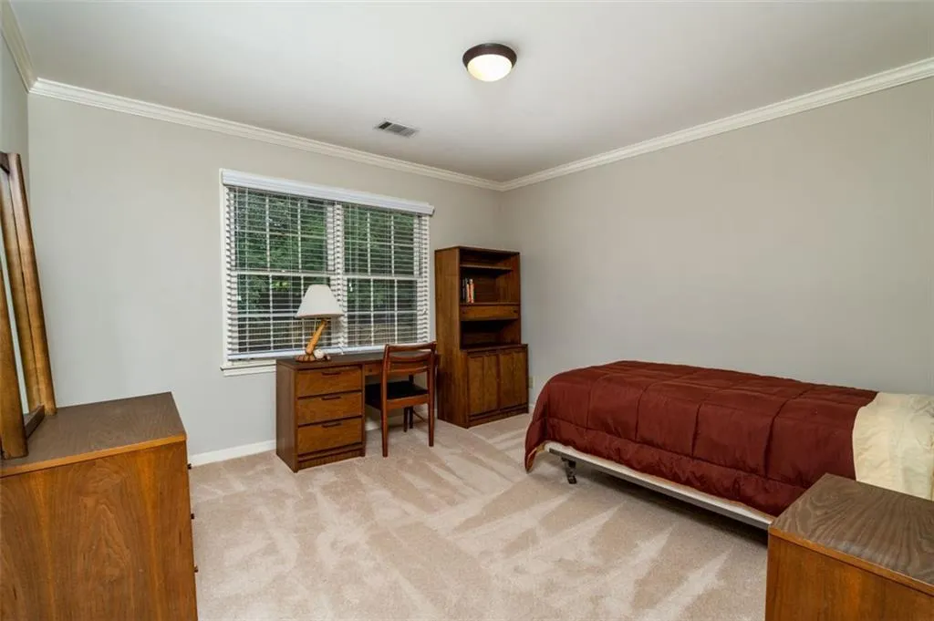 200 Treadwick Drive, Sandy Springs, Georgia 30350, 5 Bedrooms Bedrooms, ,5 BathroomsBathrooms,Residential,Sold,200 Treadwick Drive,6894371