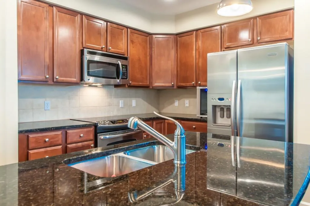 200 River Vista Drive Unit 322, Atlanta, Georgia 30339, 2 Bedrooms Bedrooms, ,2 BathroomsBathrooms,Residential,Sold,200 River Vista Drive Unit 322,5653759