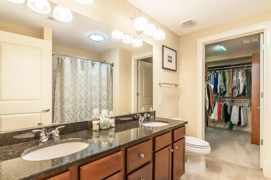 200 River Vista Drive Unit 322, Atlanta, Georgia 30339, 2 Bedrooms Bedrooms, ,2 BathroomsBathrooms,Residential,Sold,200 River Vista Drive Unit 322,5653759