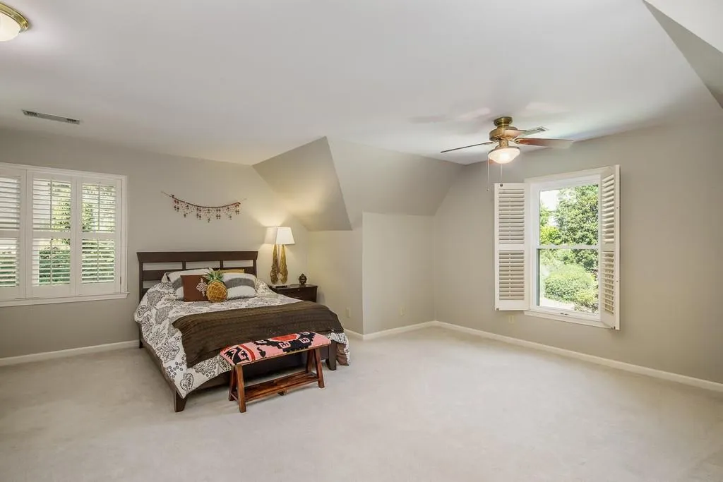 2920 Coles Way, Sandy Springs, Georgia 30350, 5 Bedrooms Bedrooms, ,4 BathroomsBathrooms,Residential,Sold,2920 Coles Way,6757949