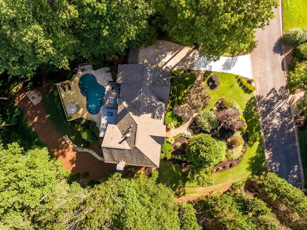 2920 Coles Way, Sandy Springs, Georgia 30350, 5 Bedrooms Bedrooms, ,4 BathroomsBathrooms,Residential,Sold,2920 Coles Way,6757949