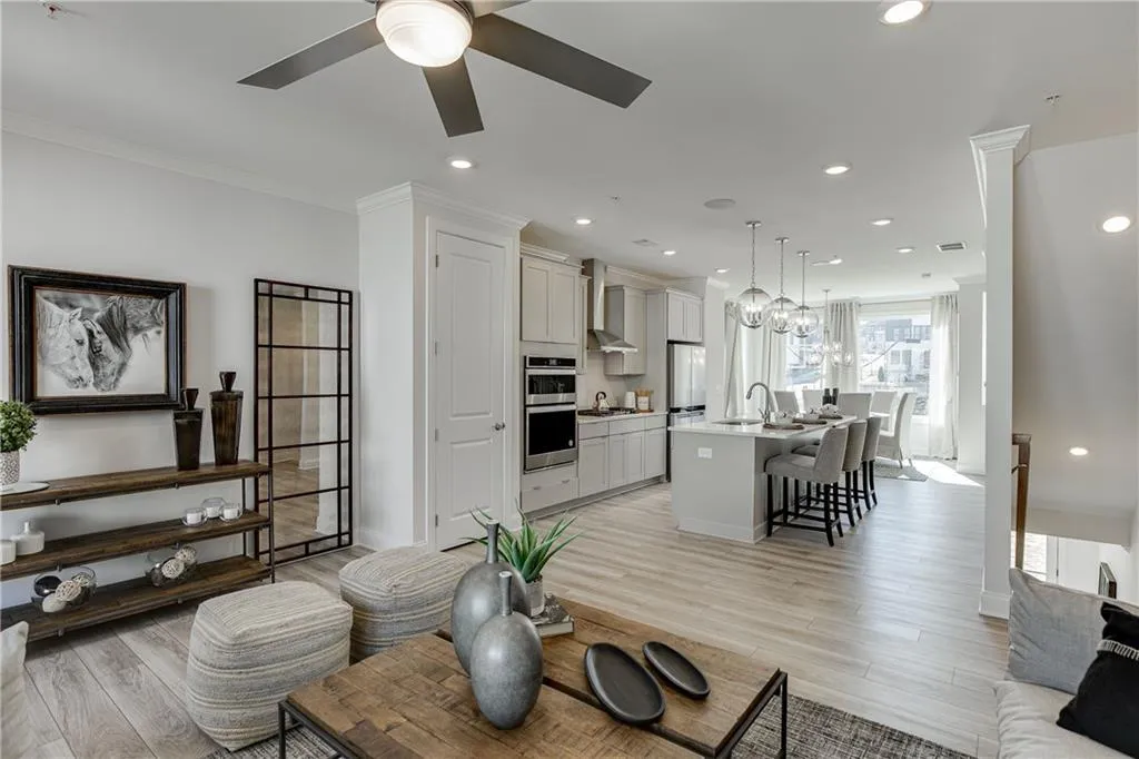 6521 Beacon Drive Unit 369, Sandy Springs, Georgia 30328, 3 Bedrooms Bedrooms, ,3 BathroomsBathrooms,Residential,Sold,6521 Beacon Drive Unit 369,6998832