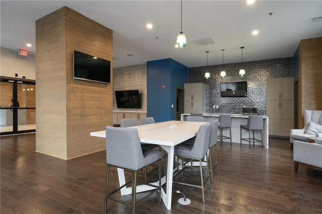 795 Hammond Drive Unit 1203, Atlanta, Georgia 30328, 1 Bedroom Bedrooms, ,1 BathroomBathrooms,Residential,Sold,795 Hammond Drive Unit 1203,6757449