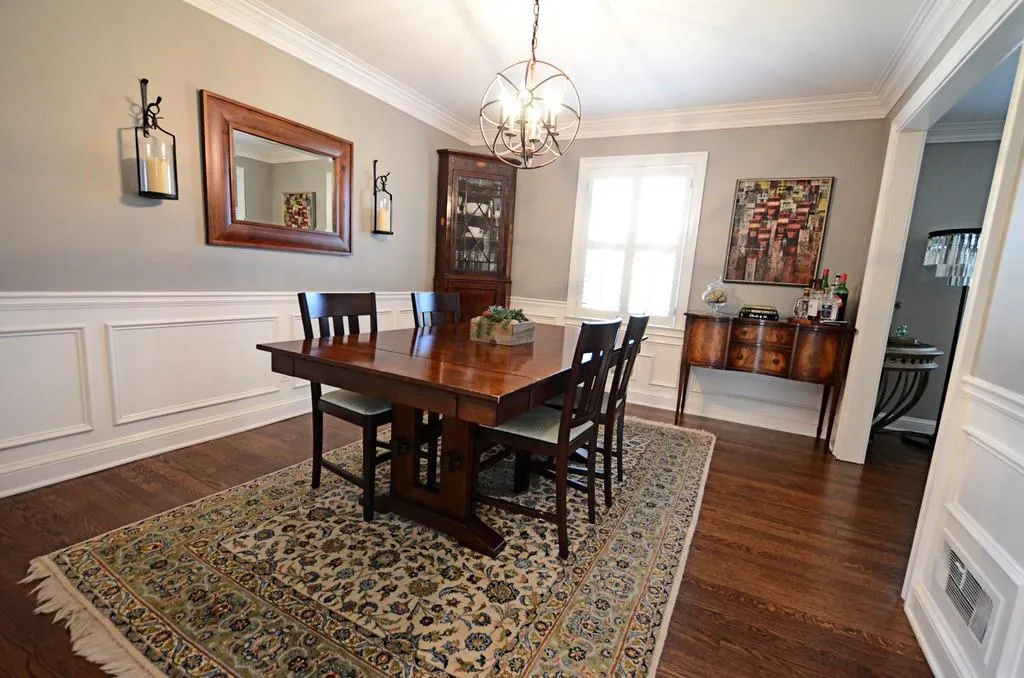 450 Glencourtney Drive, Sandy Springs, Georgia 30328, 5 Bedrooms Bedrooms, ,3 BathroomsBathrooms,Residential,Sold,450 Glencourtney Drive,6627003