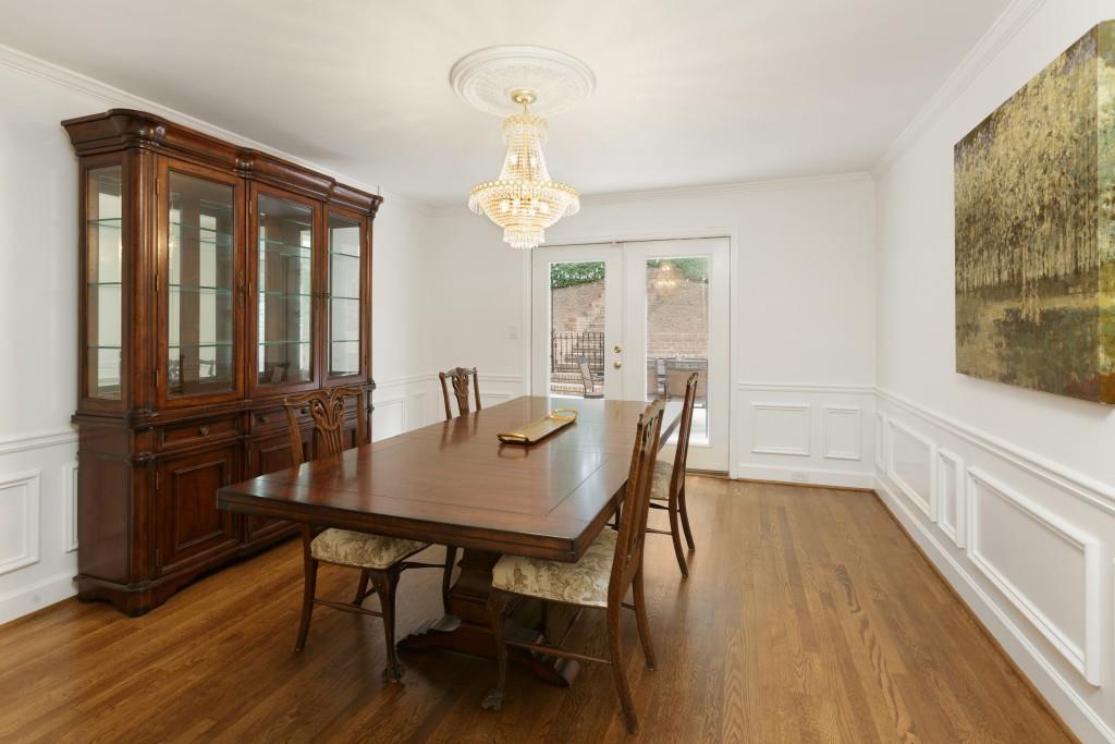 7185 Riverside Drive, Sandy Springs, Georgia 30328, 6 Bedrooms Bedrooms, ,4 BathroomsBathrooms,Residential,Sold,7185 Riverside Drive,7282861