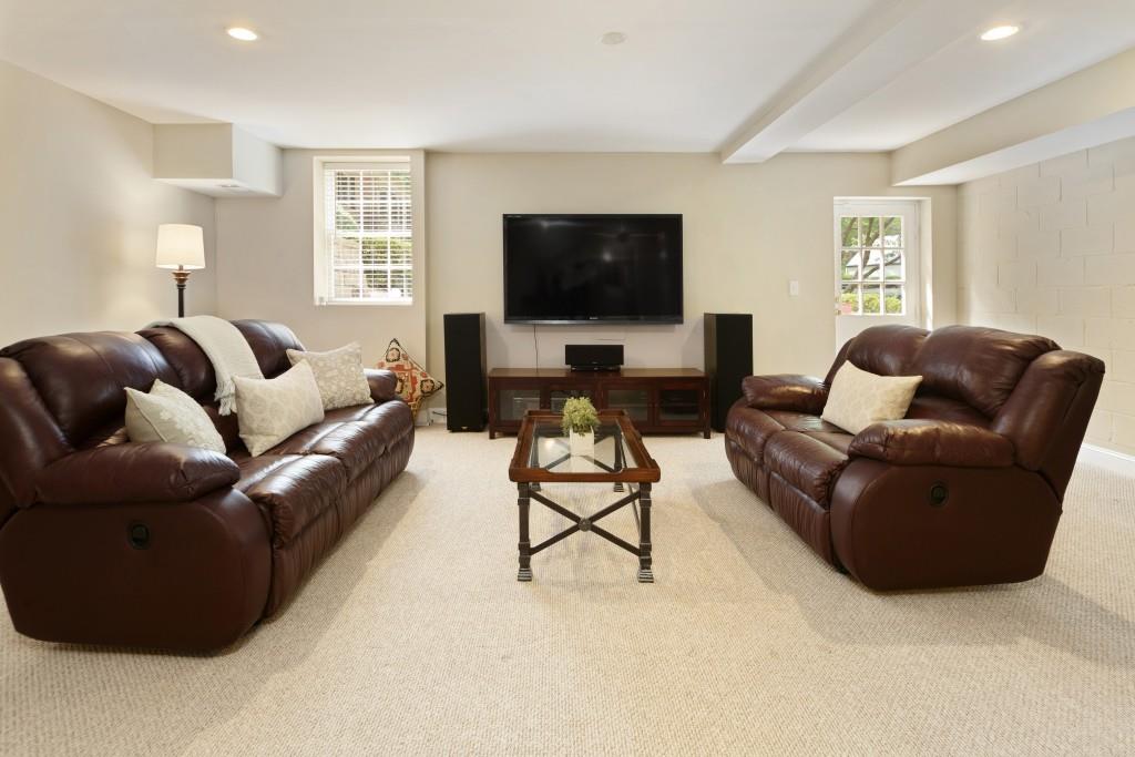 7185 Riverside Drive, Sandy Springs, Georgia 30328, 6 Bedrooms Bedrooms, ,4 BathroomsBathrooms,Residential,Sold,7185 Riverside Drive,7282861