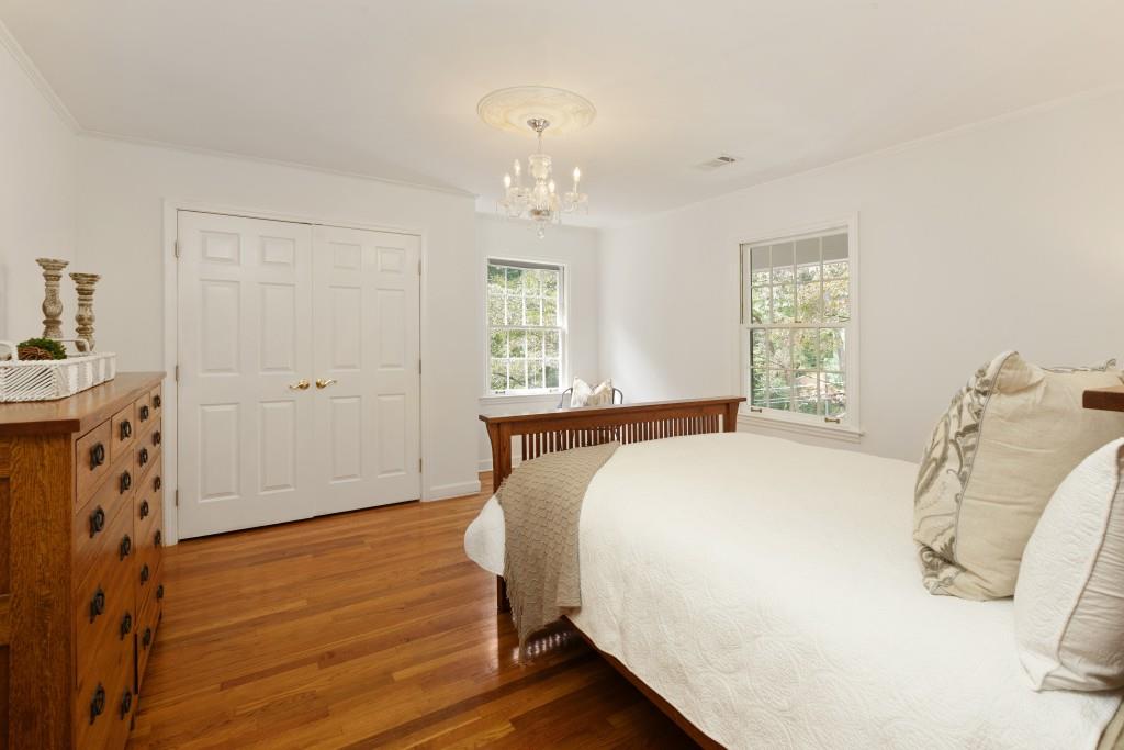 7185 Riverside Drive, Sandy Springs, Georgia 30328, 6 Bedrooms Bedrooms, ,4 BathroomsBathrooms,Residential,Sold,7185 Riverside Drive,7282861