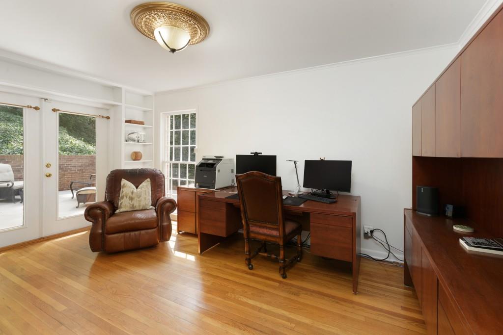 7185 Riverside Drive, Sandy Springs, Georgia 30328, 6 Bedrooms Bedrooms, ,4 BathroomsBathrooms,Residential,Sold,7185 Riverside Drive,7282861