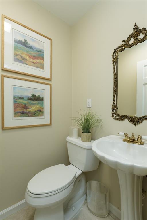 7185 Riverside Drive, Sandy Springs, Georgia 30328, 6 Bedrooms Bedrooms, ,4 BathroomsBathrooms,Residential,Sold,7185 Riverside Drive,7282861