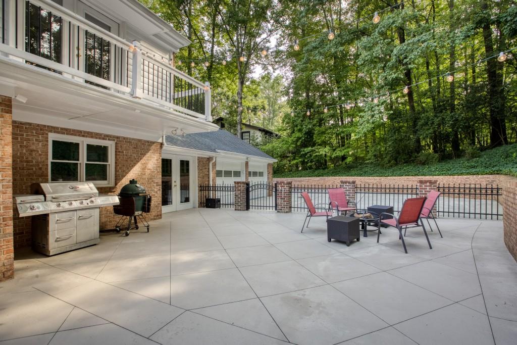 7185 Riverside Drive, Sandy Springs, Georgia 30328, 6 Bedrooms Bedrooms, ,4 BathroomsBathrooms,Residential,Sold,7185 Riverside Drive,7282861