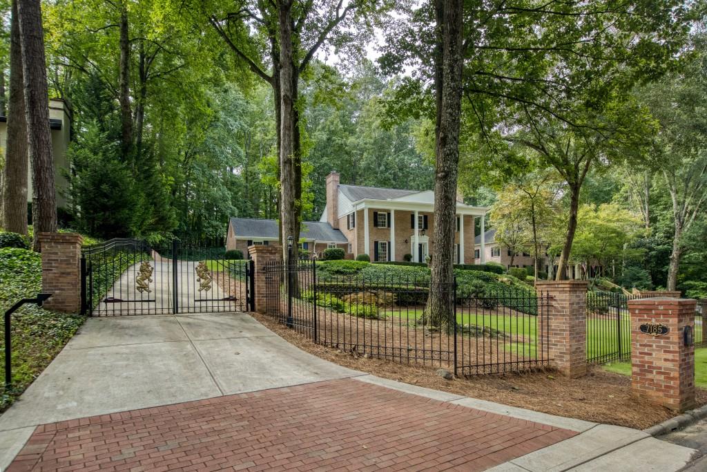 7185 Riverside Drive, Sandy Springs, Georgia 30328, 6 Bedrooms Bedrooms, ,4 BathroomsBathrooms,Residential,Sold,7185 Riverside Drive,7282861