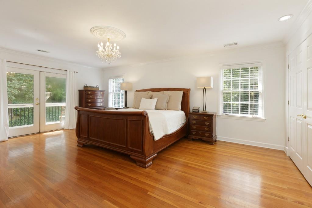 7185 Riverside Drive, Sandy Springs, Georgia 30328, 6 Bedrooms Bedrooms, ,4 BathroomsBathrooms,Residential,Sold,7185 Riverside Drive,7282861