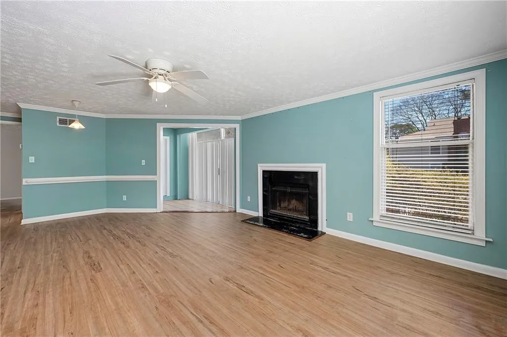 1321 Keys Lake Drive Ne, Brookhaven, Georgia 30319, 1 Bedroom Bedrooms, ,1 BathroomBathrooms,Residential,For Sale,1321 Keys Lake Drive Ne,7537765