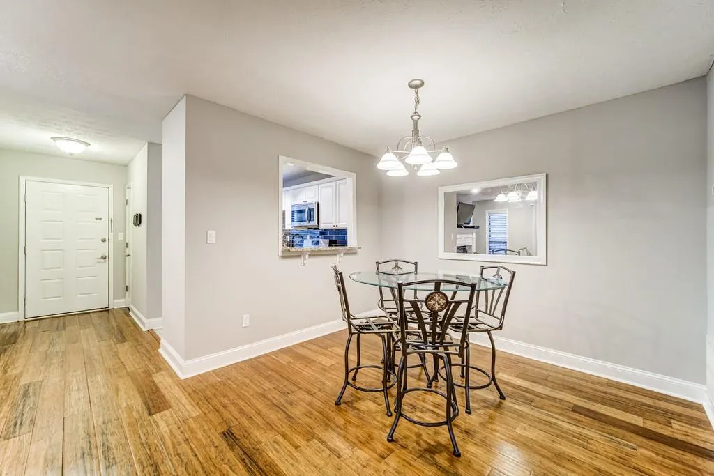 710 Woodcliff Drive, Atlanta, Georgia 30350, 1 Bedroom Bedrooms, ,1 BathroomBathrooms,Residential,Sold,710 Woodcliff Drive,6820307