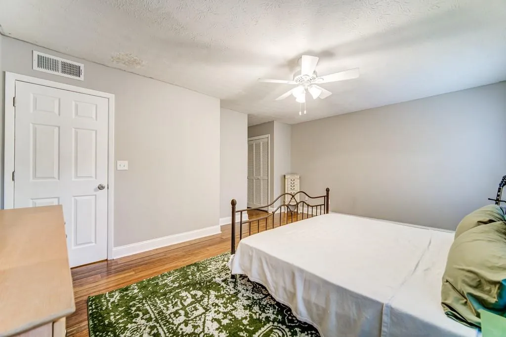 710 Woodcliff Drive, Atlanta, Georgia 30350, 1 Bedroom Bedrooms, ,1 BathroomBathrooms,Residential,Sold,710 Woodcliff Drive,6820307