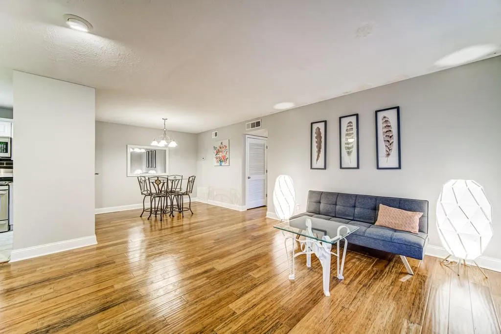 710 Woodcliff Drive, Atlanta, Georgia 30350, 1 Bedroom Bedrooms, ,1 BathroomBathrooms,Residential,Sold,710 Woodcliff Drive,6820307