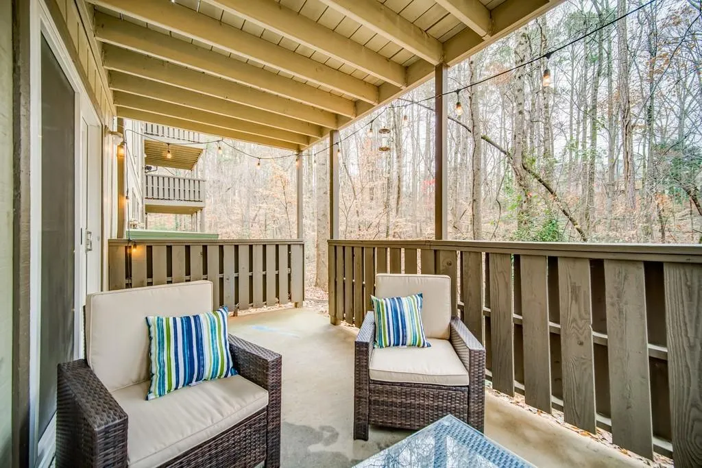 710 Woodcliff Drive, Atlanta, Georgia 30350, 1 Bedroom Bedrooms, ,1 BathroomBathrooms,Residential,Sold,710 Woodcliff Drive,6820307