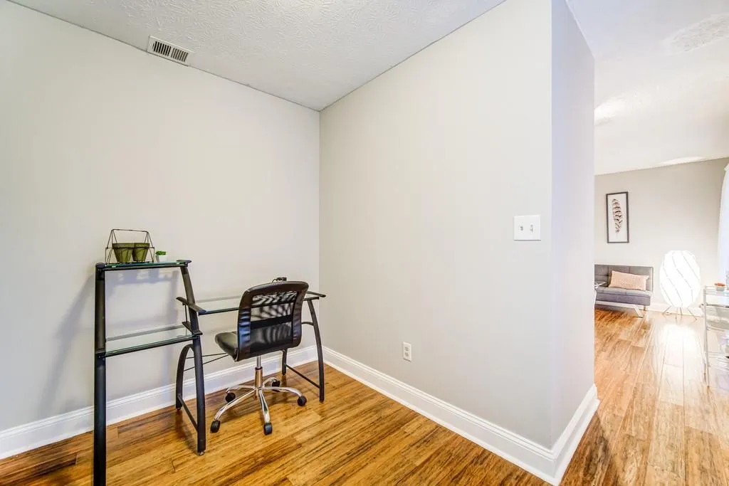 710 Woodcliff Drive, Atlanta, Georgia 30350, 1 Bedroom Bedrooms, ,1 BathroomBathrooms,Residential,Sold,710 Woodcliff Drive,6820307