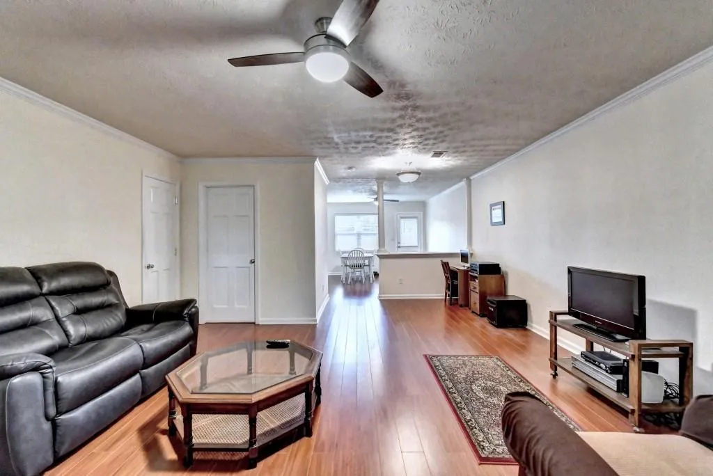 8701 Dunwoody Place Unit I, Sandy Springs, Georgia 30350, 3 Bedrooms Bedrooms, ,2 BathroomsBathrooms,Residential,Sold,8701 Dunwoody Place Unit I,7077354