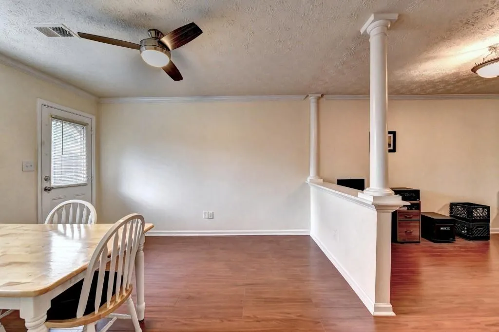 8701 Dunwoody Place Unit I, Sandy Springs, Georgia 30350, 3 Bedrooms Bedrooms, ,2 BathroomsBathrooms,Residential,Sold,8701 Dunwoody Place Unit I,7077354