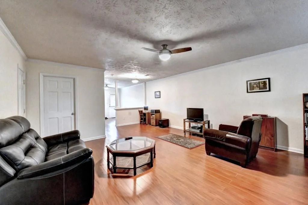 8701 Dunwoody Place Unit I, Sandy Springs, Georgia 30350, 3 Bedrooms Bedrooms, ,2 BathroomsBathrooms,Residential,Sold,8701 Dunwoody Place Unit I,7077354