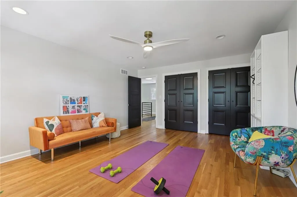 120 Huntcliff Point, Atlanta, Georgia 30350, 5 Bedrooms Bedrooms, ,4 BathroomsBathrooms,Residential,For Sale,120 Huntcliff Point,7643021