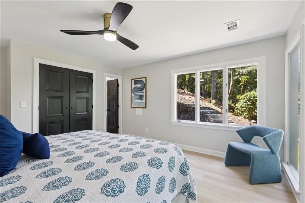 120 Huntcliff Point, Atlanta, Georgia 30350, 5 Bedrooms Bedrooms, ,4 BathroomsBathrooms,Residential,For Sale,120 Huntcliff Point,7643021
