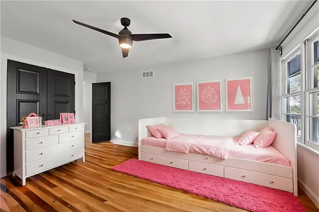 Virtually Staged Kids Room