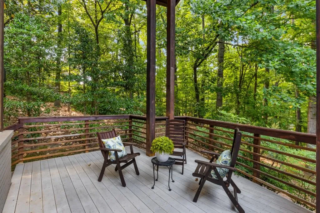 5520 Arundel Drive, Atlanta, Georgia 30327, 4 Bedrooms Bedrooms, ,3 BathroomsBathrooms,Residential,Sold,5520 Arundel Drive,7409534