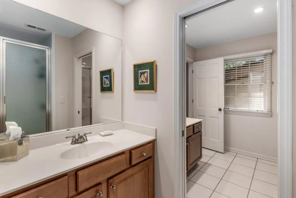 5520 Arundel Drive, Atlanta, Georgia 30327, 4 Bedrooms Bedrooms, ,3 BathroomsBathrooms,Residential,Sold,5520 Arundel Drive,7409534