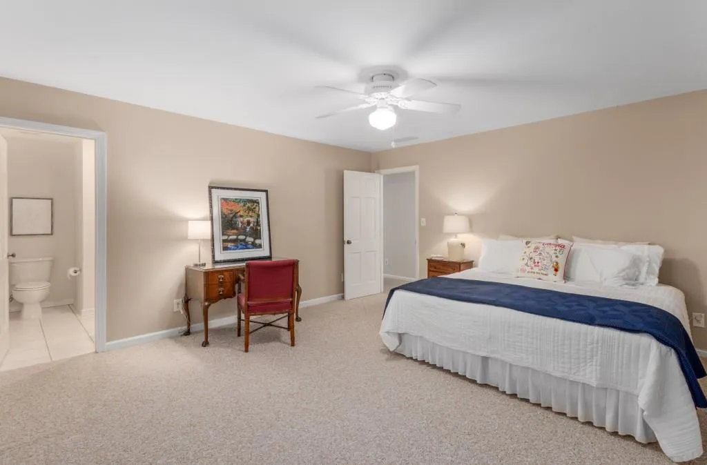 5520 Arundel Drive, Atlanta, Georgia 30327, 4 Bedrooms Bedrooms, ,3 BathroomsBathrooms,Residential,Sold,5520 Arundel Drive,7409534