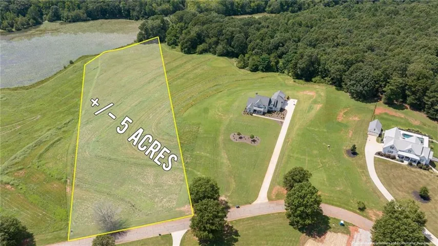 825 N Hampton Way, Monroe, Georgia 30228