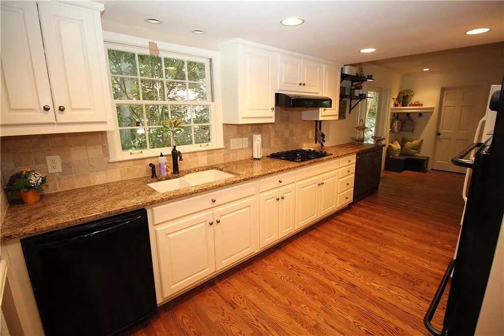 530 Forest Valley Road, Sandy Springs, Georgia 30342, 4 Bedrooms Bedrooms, ,2 BathroomsBathrooms,Residential,Sold,530 Forest Valley Road,5763912