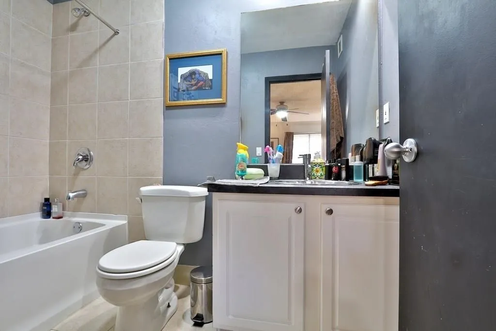 1007 Wingate Way, Sandy Springs, Georgia 30350, 2 Bedrooms Bedrooms, ,2 BathroomsBathrooms,Residential,Sold,1007 Wingate Way,5971215