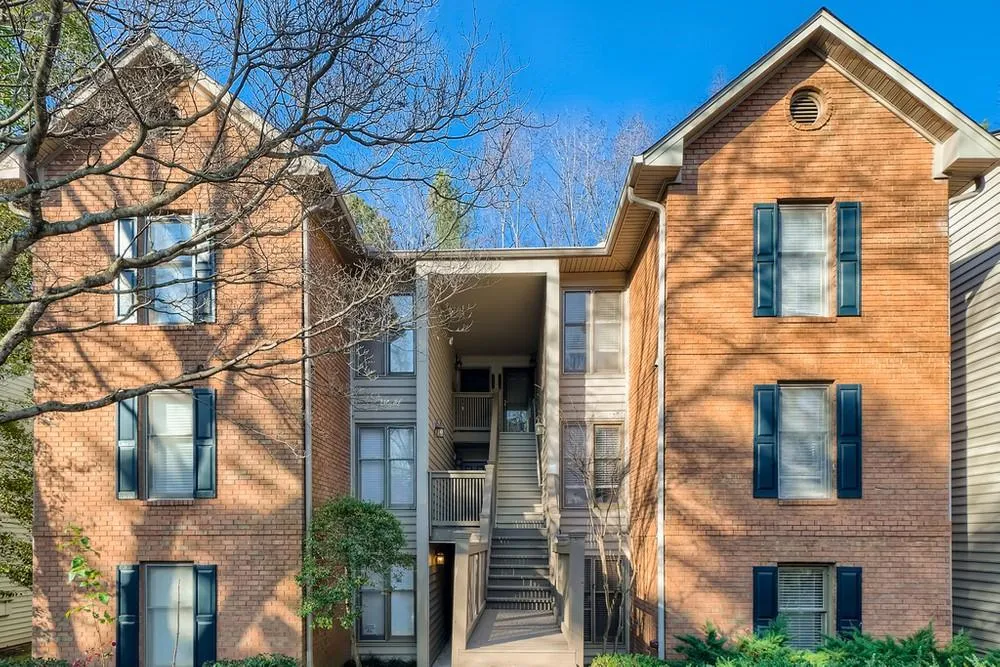 904 Garden Court, Sandy Springs, Georgia 30328, 2 Bedrooms Bedrooms, ,2 BathroomsBathrooms,Residential,Sold,904 Garden Court,6993837