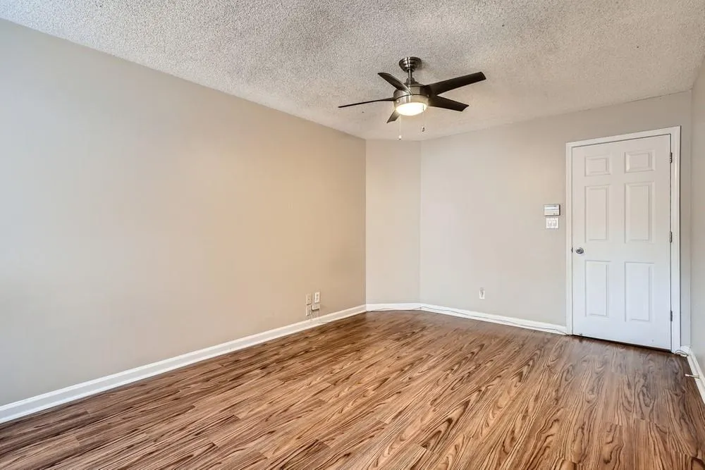 904 Garden Court, Sandy Springs, Georgia 30328, 2 Bedrooms Bedrooms, ,2 BathroomsBathrooms,Residential,Sold,904 Garden Court,6993837