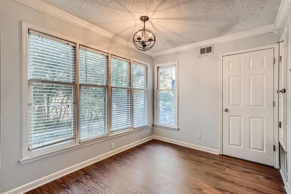 904 Garden Court, Sandy Springs, Georgia 30328, 2 Bedrooms Bedrooms, ,2 BathroomsBathrooms,Residential,Sold,904 Garden Court,6993837