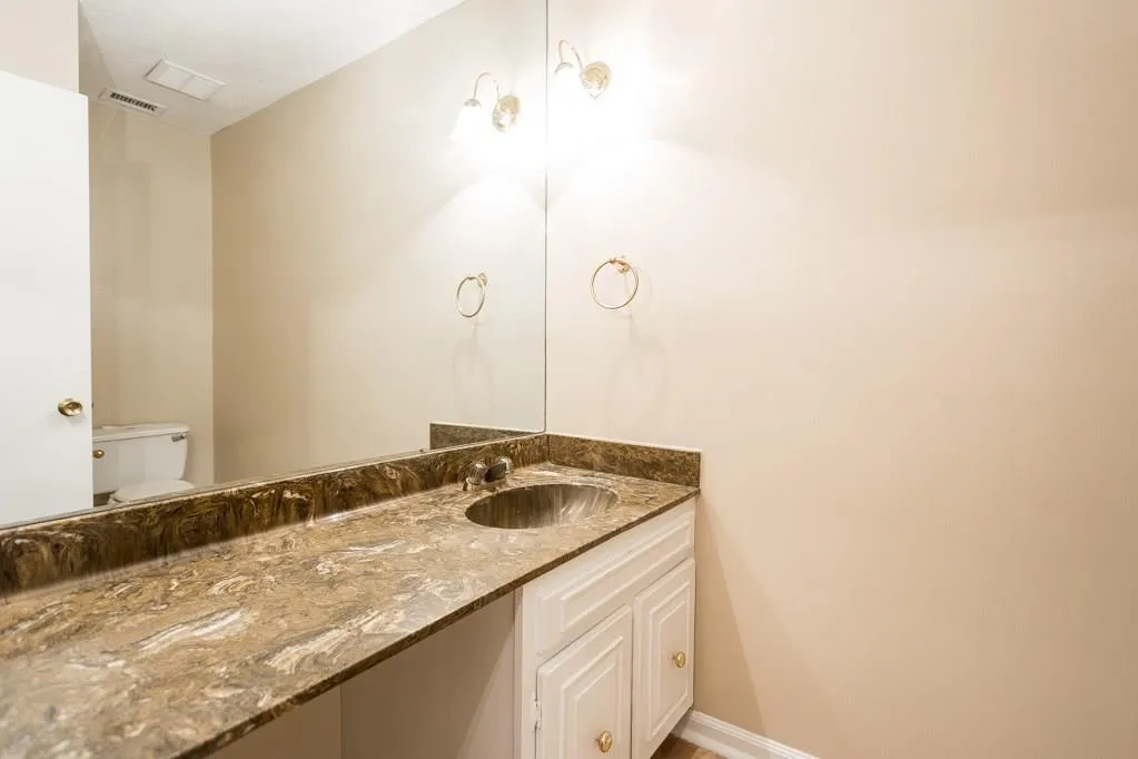 3006 Vinings Ferry Drive Se, Atlanta, Georgia 30339, 3 Bedrooms Bedrooms, ,2 BathroomsBathrooms,Residential,Sold,3006 Vinings Ferry Drive Se,5969315