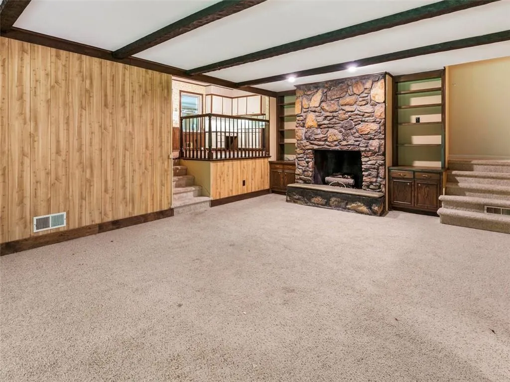 6020 Weatherly Drive, Sandy Springs, Georgia 30328, 4 Bedrooms Bedrooms, ,3 BathroomsBathrooms,Residential,Sold,6020 Weatherly Drive,6914483