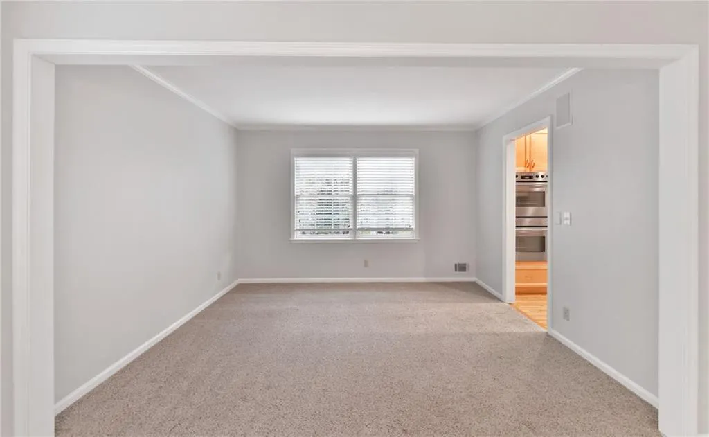 570 Wyncourtney Drive, Sandy Springs, Georgia 30328, 4 Bedrooms Bedrooms, ,3 BathroomsBathrooms,Residential,Sold,570 Wyncourtney Drive,6807363