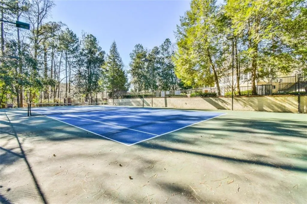 6820 Glenridge Drive Unit C, Sandy Springs, Georgia 30328, 2 Bedrooms Bedrooms, ,1 BathroomBathrooms,Residential,Sold,6820 Glenridge Drive Unit C,6992898