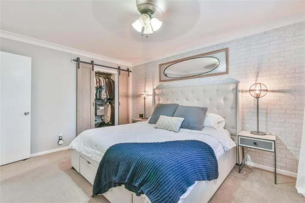 6820 Glenridge Drive Unit C, Sandy Springs, Georgia 30328, 2 Bedrooms Bedrooms, ,1 BathroomBathrooms,Residential,Sold,6820 Glenridge Drive Unit C,6992898