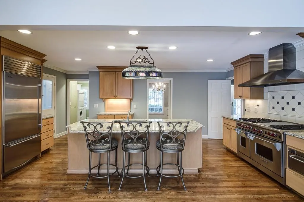 3165 Spalding Drive, Sandy Springs, Georgia 30350, 5 Bedrooms Bedrooms, ,3 BathroomsBathrooms,Residential,Sold,3165 Spalding Drive,5762993