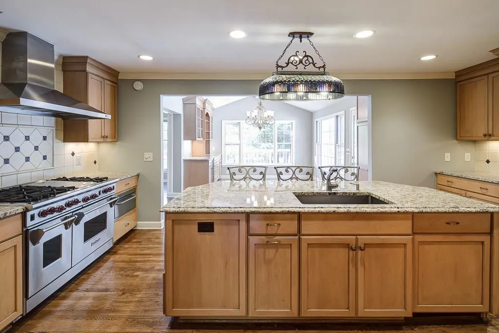 3165 Spalding Drive, Sandy Springs, Georgia 30350, 5 Bedrooms Bedrooms, ,3 BathroomsBathrooms,Residential,Sold,3165 Spalding Drive,5762993