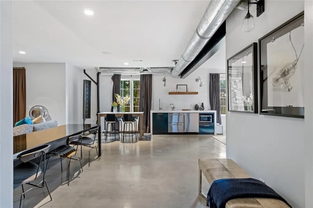 5495 Mount Vernon Parkway, Atlanta, Georgia 30327, 6 Bedrooms Bedrooms, ,6 BathroomsBathrooms,Residential,Sold,5495 Mount Vernon Parkway,7549088